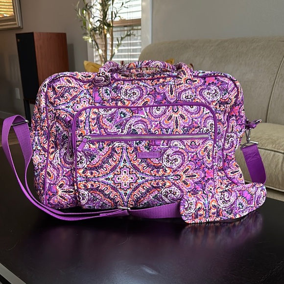 Vera Bradley Handbags - Vera Bradley weekender in “dream tapestry” Paisley Bag